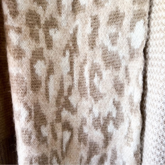 TOPSHOP Leopard Animal Print Fuzzy Knit Longline Oversized Cardigan - Picture 12 of 15